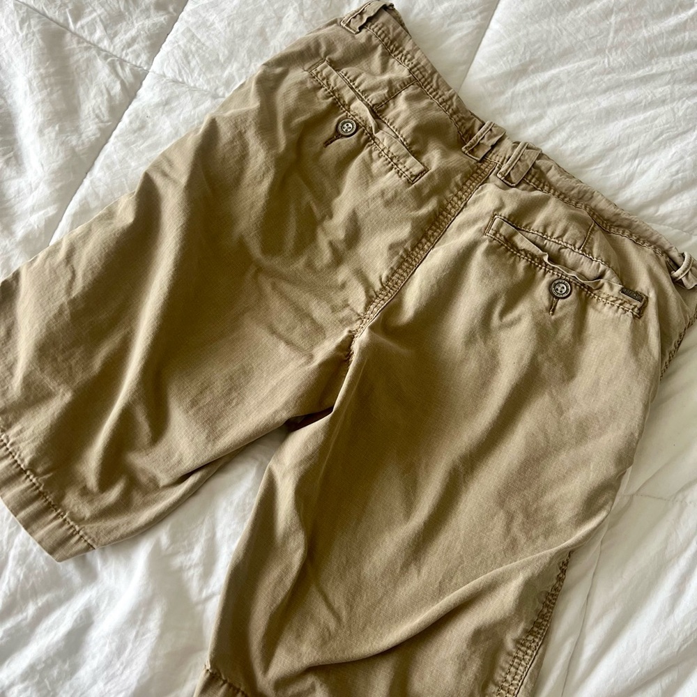 Buckle Black Cargo Shorts in Manic Style